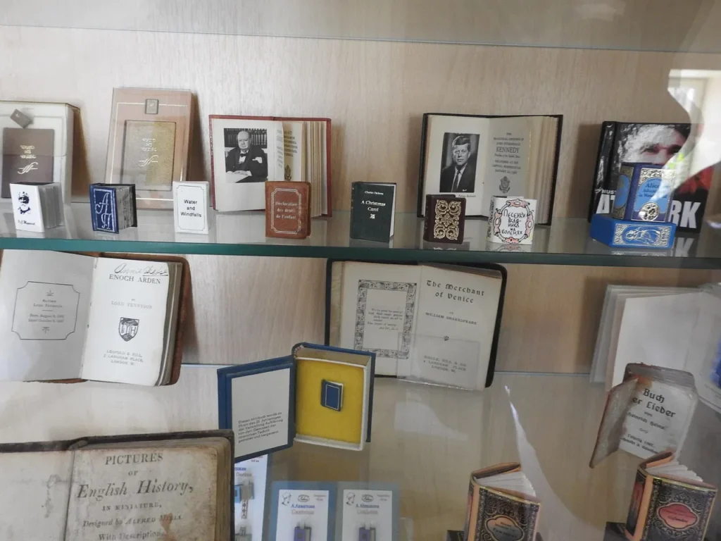 museum-of-miniature-books-baku-2